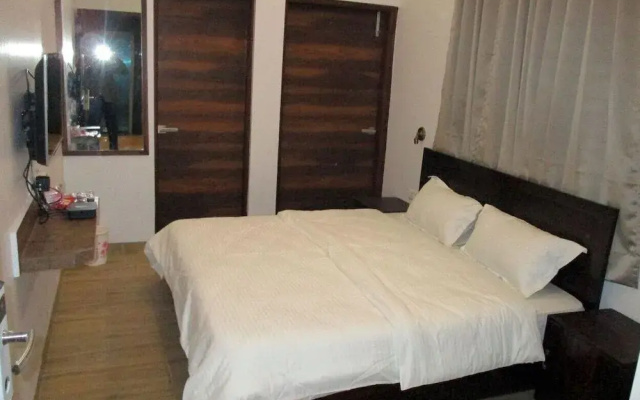 Hotel Platinum Key
