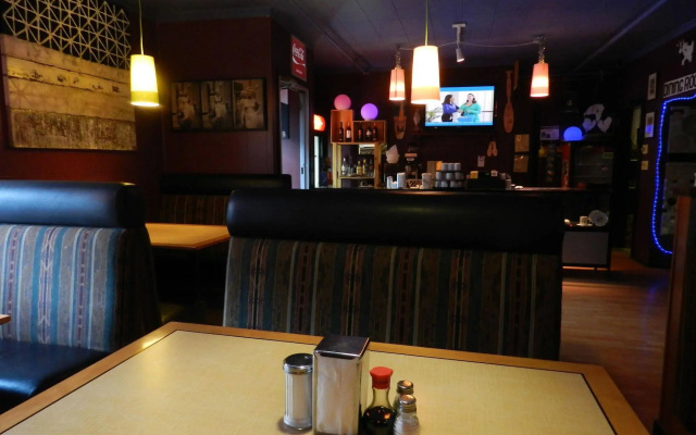 Lytton Hotel