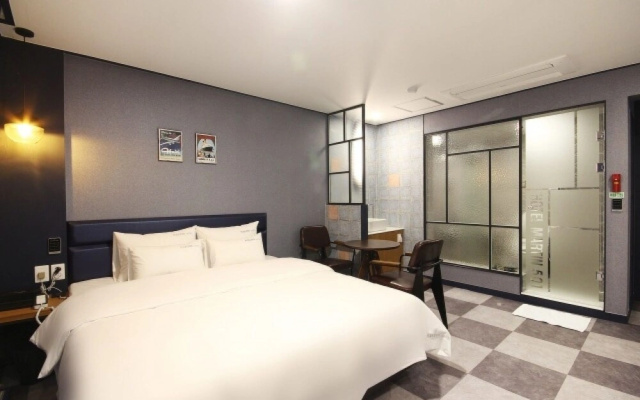 Martin Hotel