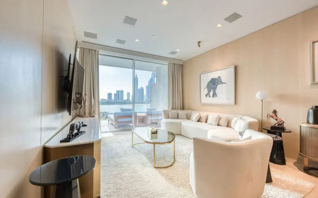 Maison Privee - SeaView Apt at Five Palm