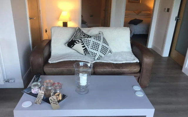 Lakeside Apartment