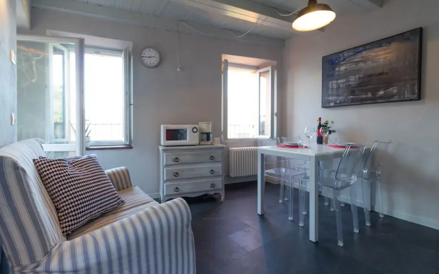 Mamma Ciccia Holiday Home - La Tour Orange Varenna