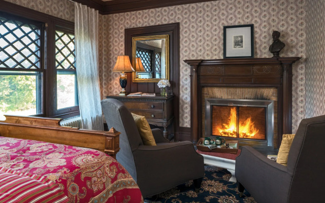 Manor House Inn