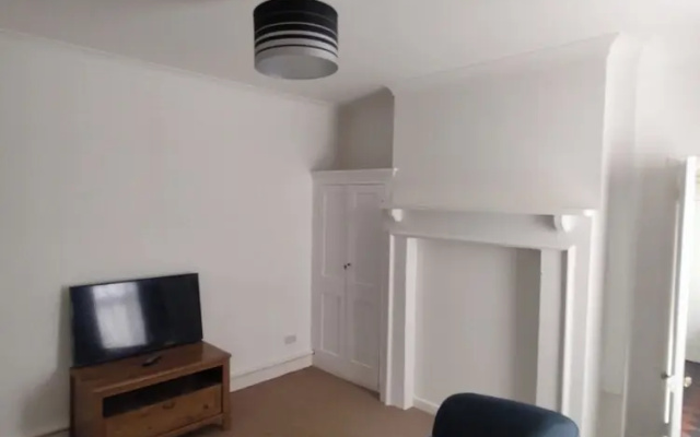 Stylish 2 Bedroom Apartment in Havant