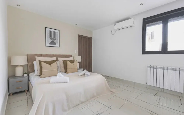 Appartement de 3 pieces a Birkhadem