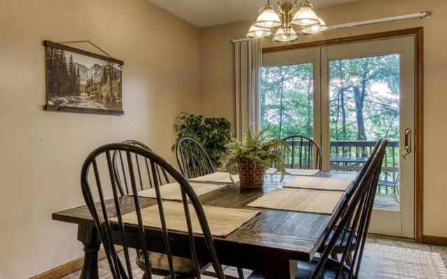 Pinecrest Townhomes-TWO UNITS-4bed6bath-IndoorPool