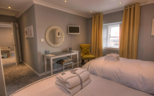 Thistle Apartment, Main street, Golspie