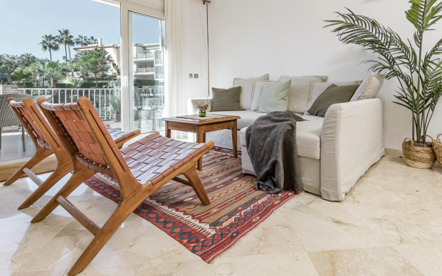 LBP2- 3 bedroom family apartment in calm area