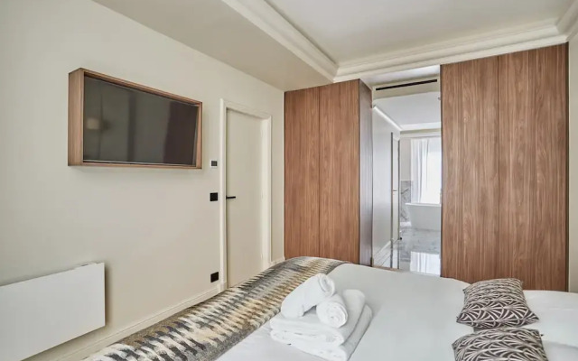 Incredible Le Marais Apartment With Terrace