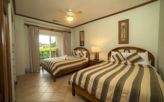 Veranda 3B 2 bedrs second floor by Stay in CR