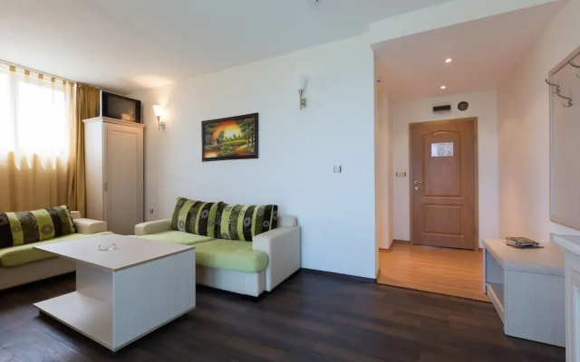 One Bedroom Apartment in Avalon Complex