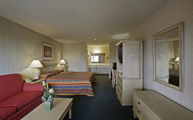 Days Inn by Wyndham Hemet