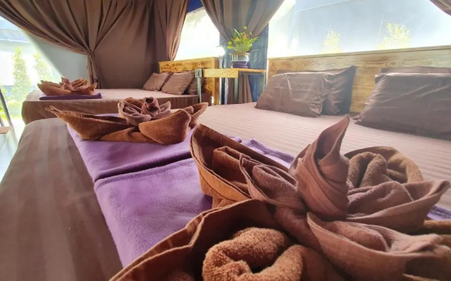 Moonshine Resort Chumphon