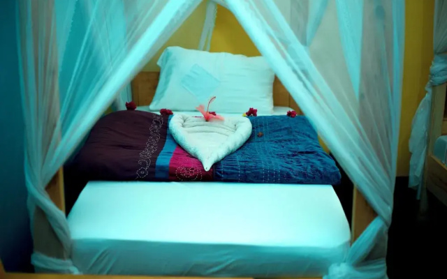 Royal Wonders Hotel