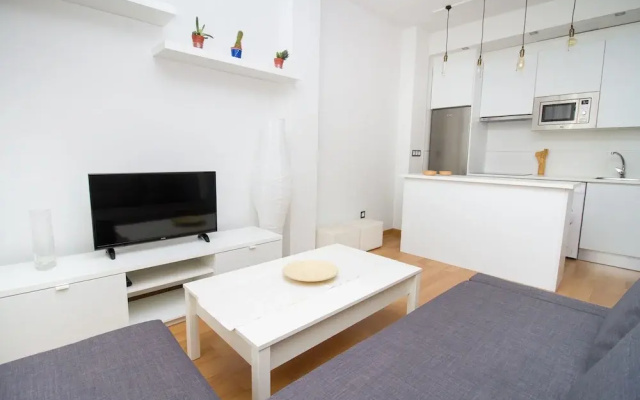Beautiful one bedroom Refino