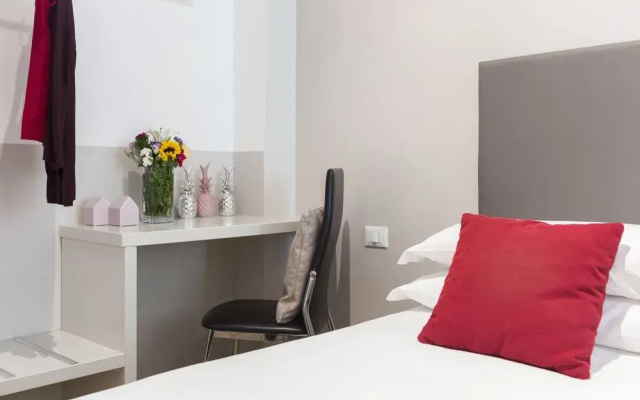 AP01 VIA GIULIA Rome Accommodation