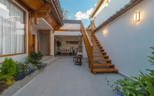 Qinghe Yejian Life Aesthetics Designer Garden Meisu (Lijiang Ancient City Mufu Branch)