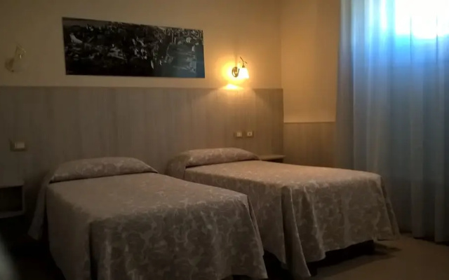 Hotel Cantore Genova