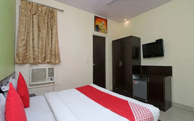OYO 7344 My H Rooms