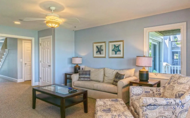 Pier Pleasure by Oak Island Accommodations