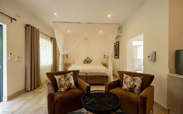 Pristine Deluxe Room With Kitchen and Pool - 2147