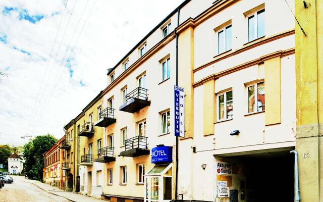 Отель Mikotel вид на фасад