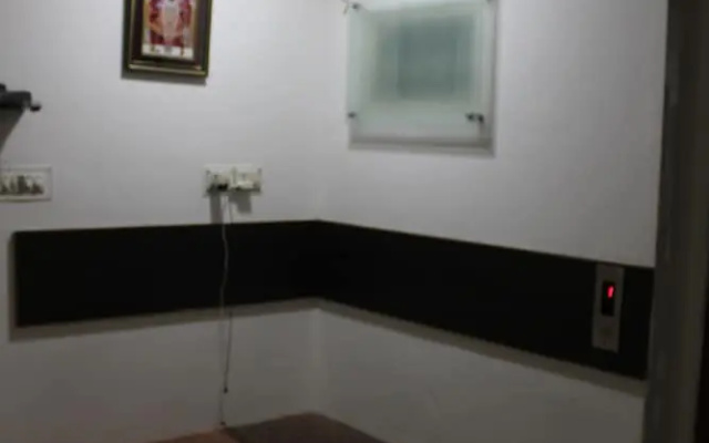 Maruti Group of Hotels - Tulsi Hotel