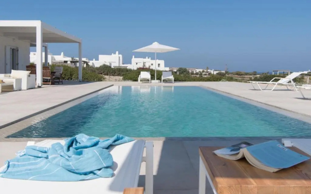 White Santa Maria Villa