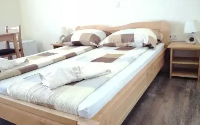 Rooms Ana