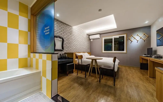 Chilgok Q Motel(칠곡 팔공산 Q 무인텔)