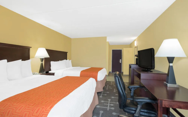 Howard Johnson Inn Saugerties