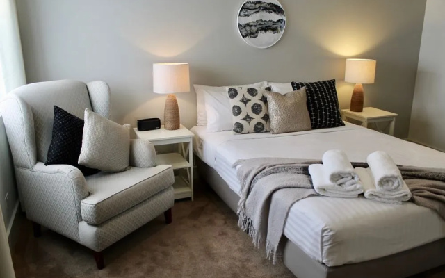 Balcombe Apartments
