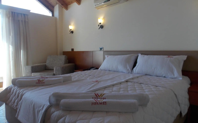 Paradise Hotel