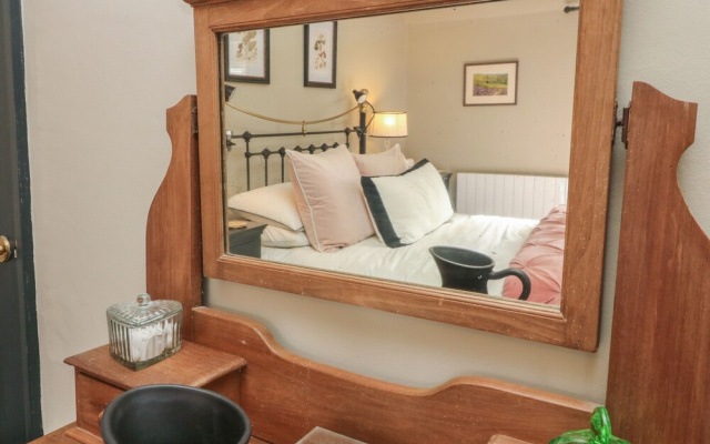 Stag Cottage