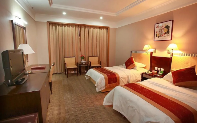 Golden Beach Garden View Hotel