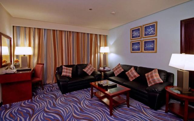 Dar Al Eiman Royal Hotel