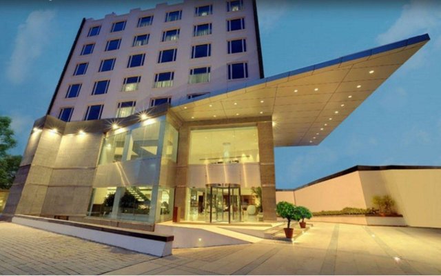 The Pride Hotel in Bangalore, India from 118$, photos, reviews - zenhotels.com hotel front
