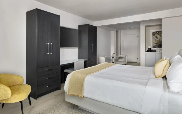 Отель One Washington Circle DC, Tapestry Collection by Hilton