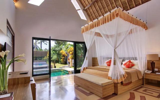 Villa Seminyak Lagoon And Spa