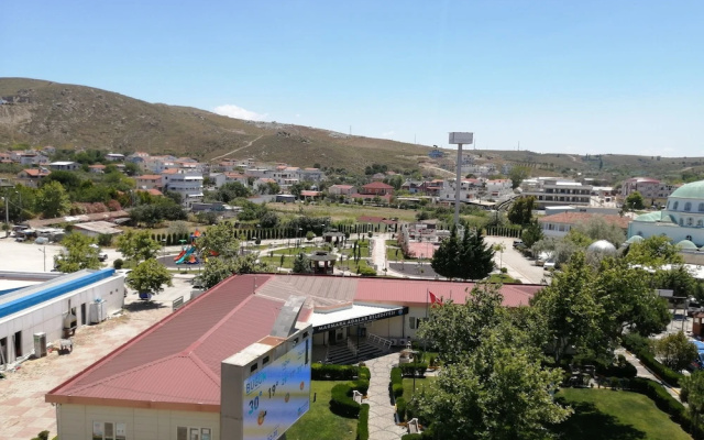 Elmas Motel