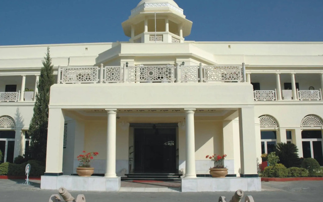 The Lalit Laxmi Vilas Palace