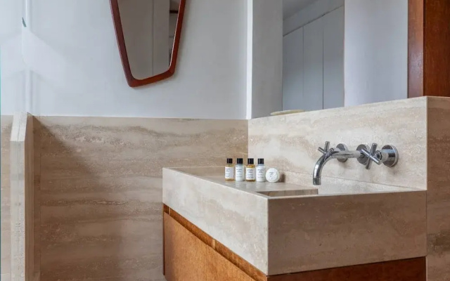 Pont Street IV by Onefinestay