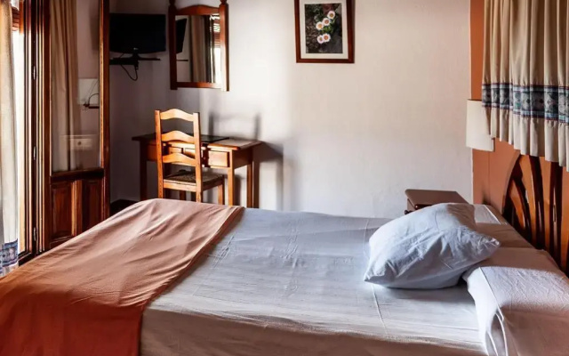 Hotel La Fragua II