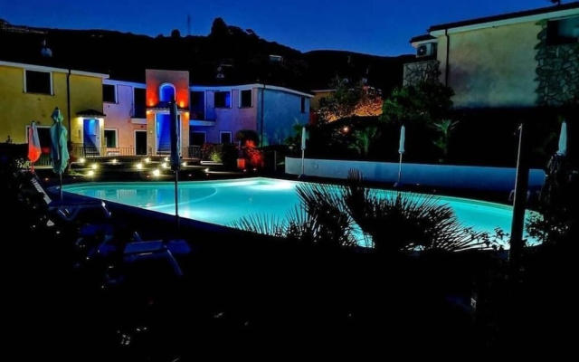 Sardinia Hillside Retreat - Apt 14 - 2BR, quiet area, parking