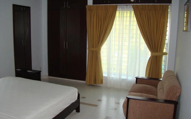Allegro Holiday Suites