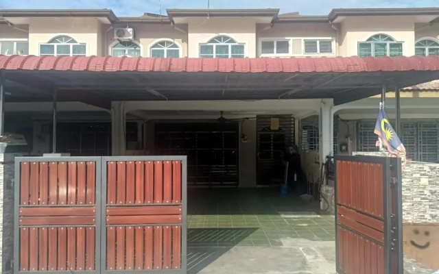 Homestay Manjung Taman Emas
