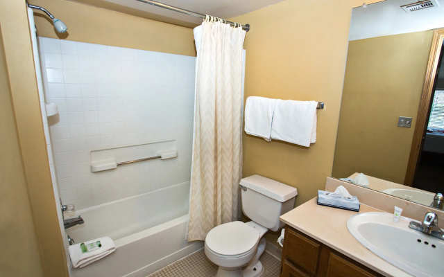 Sterling Hotel and Suites