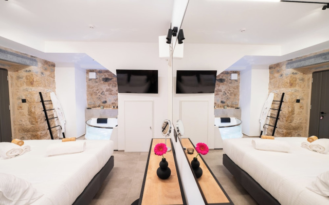 Cardamilia Suites