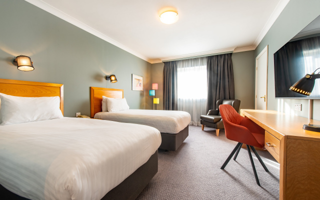 Holiday Inn Edinburgh by IHG