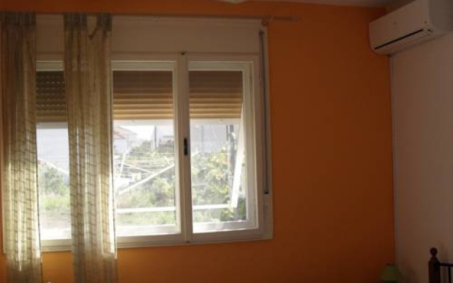 Basil Apartments And Rooms